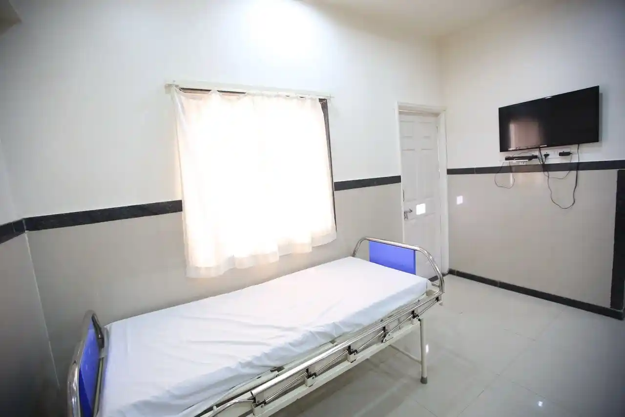 Sainath-Hospital-Pune-Room